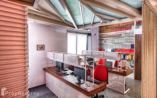 
                      Office in Fort, Mumbai