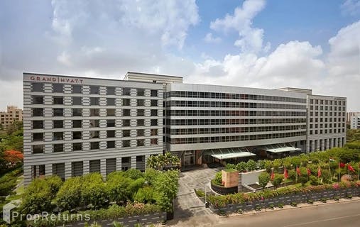 
                      Office in Bandra Kurla Complex, Mumbai