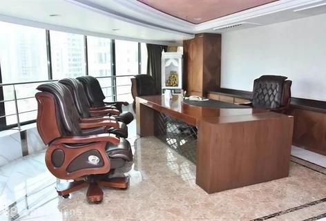 
                      Office in Prabhadevi, Mumbai