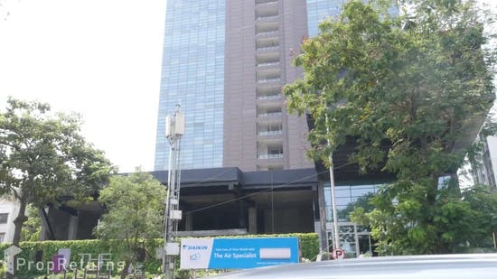 
                      Office in Dadar West, Mumbai