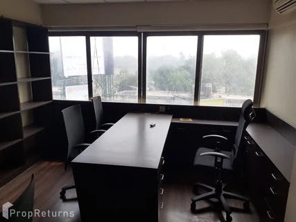 
                          Office in Lower Parel, Mumbai