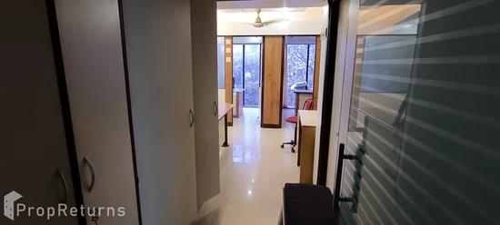 
                          Office in Khar West, Mumbai