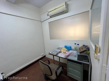 
                          Office in Nariman Point, Mumbai