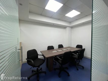 
                          Office in Nariman Point, Mumbai