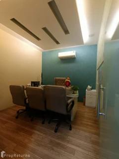 
                          Office in Goregaon East, Mumbai